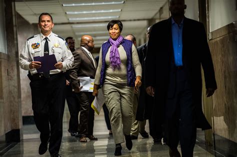 D.C. Mayor Bowser to reappoint Police Chief Newsham, Superintendent Kang - The Washington Post