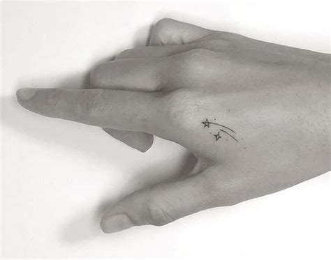 50 Incredible Shooting Star Tattoo Ideas with Meanings - Body Art Guru - vanhoahoc.vn/en