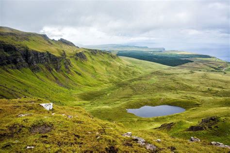 How to Visit the Old Man of Storr, Isle of Skye, Scotland – Earth Trekkers