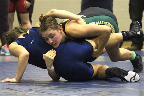 Zone 3 and 4 girls wrestling championships | BP Sports Niagara