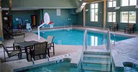 The Lodge At Mauston | Travel Wisconsin