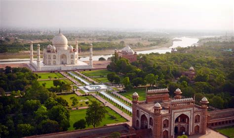 Charbagh - Reminder Of Paradise - THE BACKPACKERS GROUP