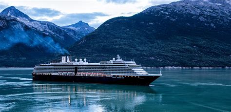 Best Alaska Cruise: 5 Trips Revealing Rugged Alaskan Beauty