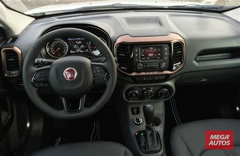 Fiat-Toro-prueba-interior - Mega Autos