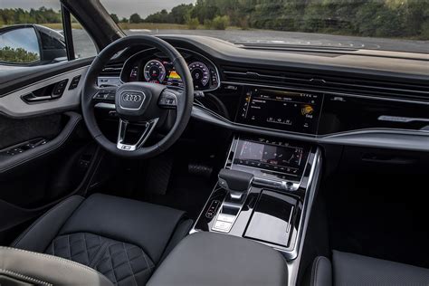 Audi Q7 TFSI e quattro - e-tron connect