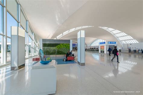 St. Louis-Lambert International Airport Main Terminal Renovation by exp ...