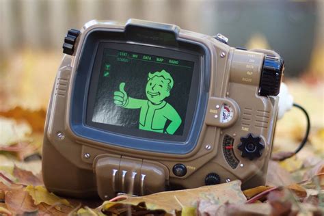 A closer look at the Fallout 4 Pip-Boy | The Verge