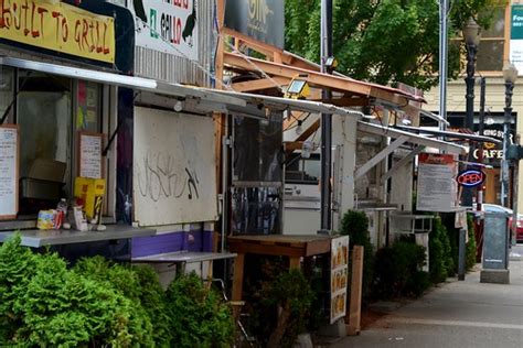 Portland Food Carts | Along 3rd Ave | Kevin Zolkiewicz | Flickr