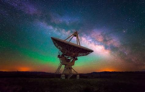 A Radio Telescope at the VLA (very large array) near Socorro, New Mexico : r/MostBeautiful