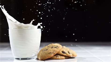 Milk and Cookies 52135 px HD wallpaper | Pxfuel