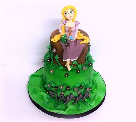 Rapunzel Cake!!! - Decorated Cake by Lara Costantini - CakesDecor