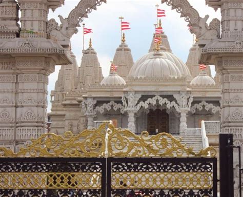 Exploring London’s Impressive Neasden Hindu Temple — London x London