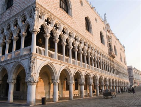 The columns of the Palazzo Ducale, Venice - Italy Travel and Life | Italy Travel and Life