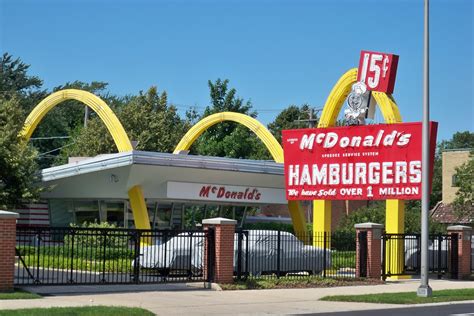 Tacky Traveller's Tourist Traps: McDonald's Museum