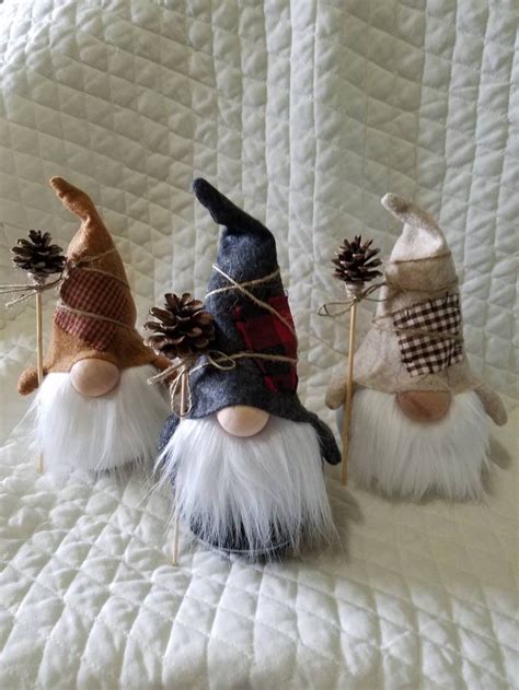 Country Rustic Handmade Gnome - Etsy | Idee di natale, Artigianato festività, Mestieri fai da te