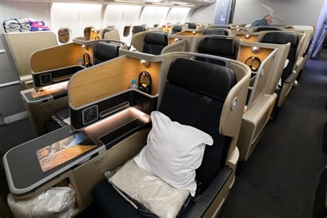 Review - Qantas A330 Business Class, Tokyo Narita - Brisbane - Points From The Pacific