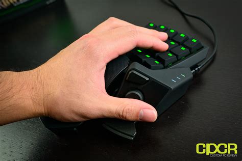 Razer Orbweaver Mechanical Gaming Keypad Review | Custom PC Review