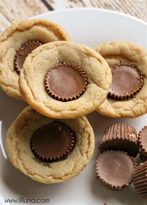 BEST Reese's Peanut Butter Cup Cookies | Lil' Luna