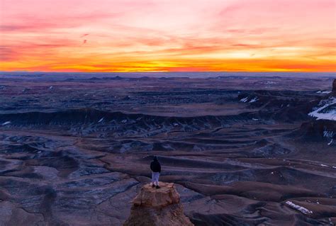 Ultimate Guide to Moonscape Overlook in Utah - Explore with Alec