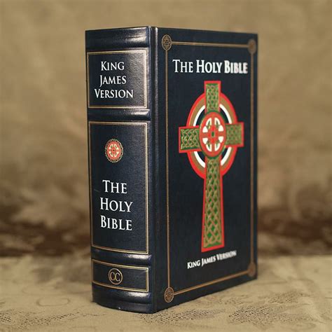 The Holy Bible: King James Version (Leather-bound Classics) | Shopee Malaysia