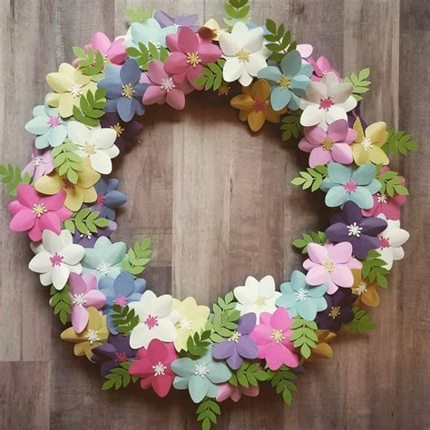 Paper flower wreath | Etsy | Paper flower wreaths, Paper flowers, Paper flower decor