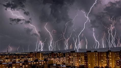 Incredible Lightning Timelapse - YouTube