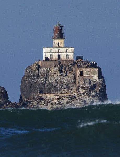 Tillamook Rock Lighthouse | Natural Atlas