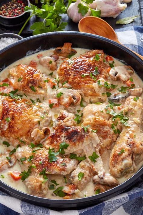 13 Best French Chicken Recipes (+ Easy Dinner Ideas) - Insanely Good