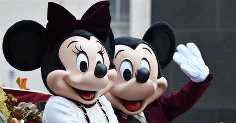 No hugs allowed: Disney announces socially distanced indoor character meets - CBS News