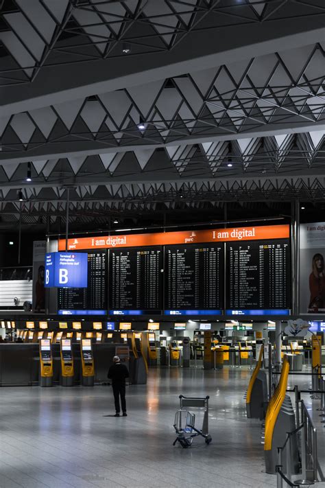 Frankfurt Airport, Terminal 1 // A6300, 16-50mm f3.5-5.6 Kit Lens : r ...