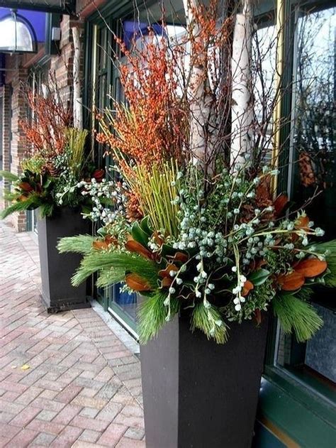 46 Perfect Outdoor Winter Planters Ideas - PIMPHOMEE