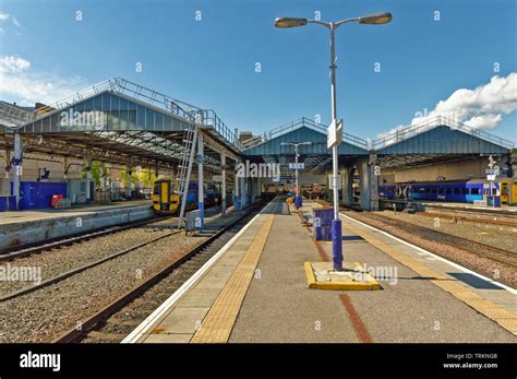 Inverness scotland railway hi-res stock photography and images - Alamy