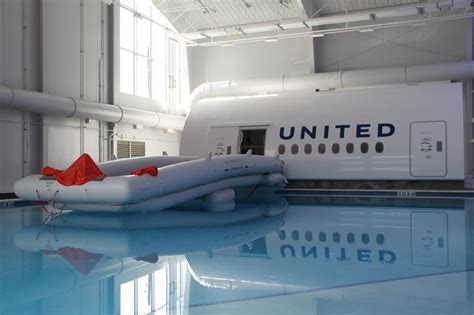 United Airlines’ expanded training center to bring 1,800 jobs to Houston area | Community Impact