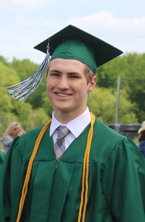 Kettle Moraine Lutheran High School graduation | Express News, Your Local News