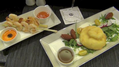 ETIHAD Airways | NEW | Airline Food | FIRST CLASS | 5 Star Restaurant | Airport Lounge - YouTube