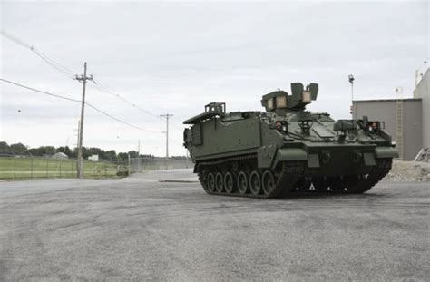 The US Army received the first batch of new generation AMPV armored ...