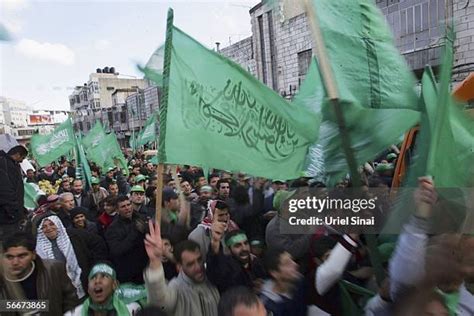 Hamas Flag Photos and Premium High Res Pictures - Getty Images