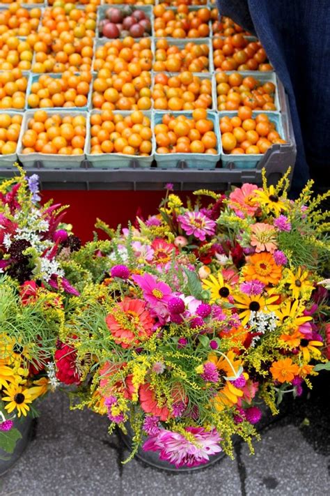 Get the Look: Farmers' Market Flowers - Gardenista | Farmers market ...