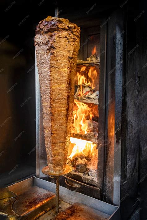 Premium Photo | Traditional Turkish street food doner