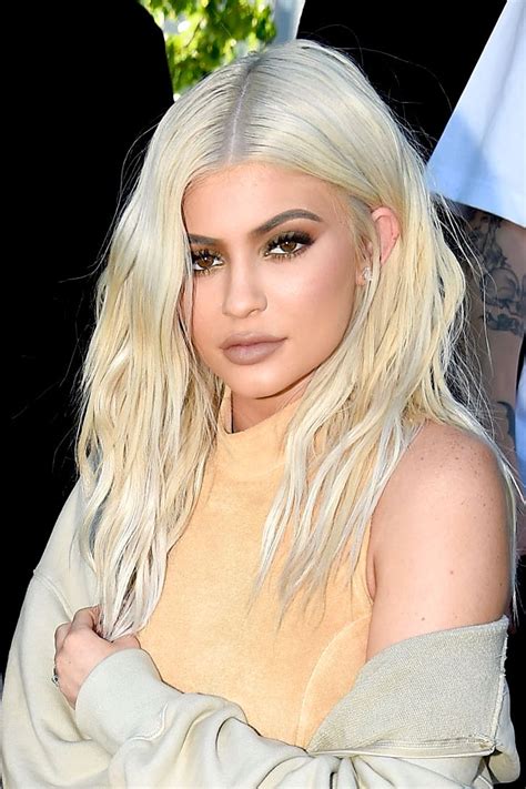 50 Best Kylie Jenner Hair Looks - The Best Hairstyles of Kylie Jenner