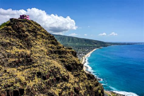 Pink Pillbox Hike In Oahu Hawaii (Maili / Puu O Hulu)