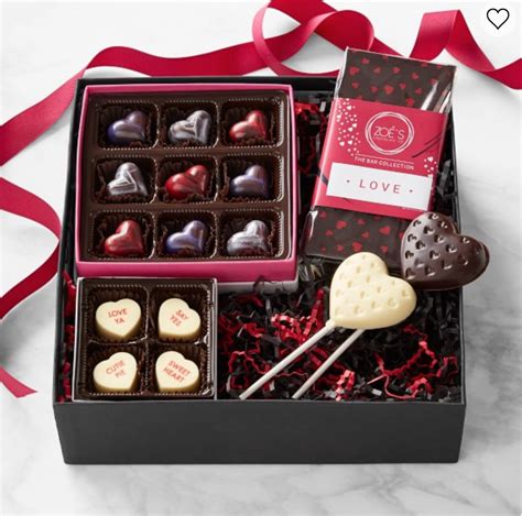 Valentines Day Gift Box in 2020 | Valentines chocolates box, Valentines ...