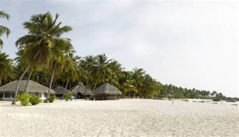 10 Must-Visit Beaches in the Pristine Paradise of Lakshadweep ...