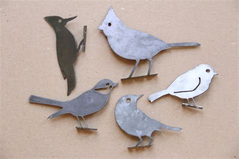 Decorative Metal Bird Statue Set of 3 rustic outdoor