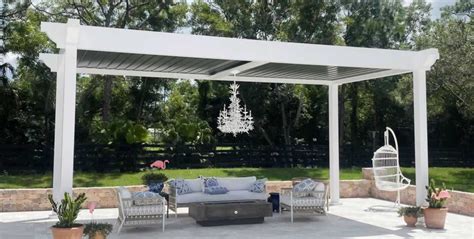 Differences Between a Pergola and a Pagoda | Azenco Outdoor