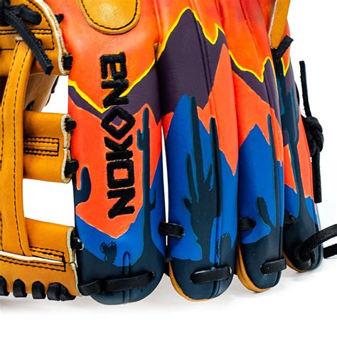 Ballgloves - Nokona Ballgloves