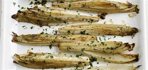 26 Best Ways to Use Chicory: Recipes to Try Right Now - Backyard Boss