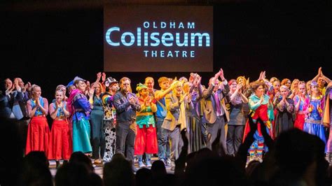 Oldham Coliseum: Historic theatre stages final act after funding cut - BBC News