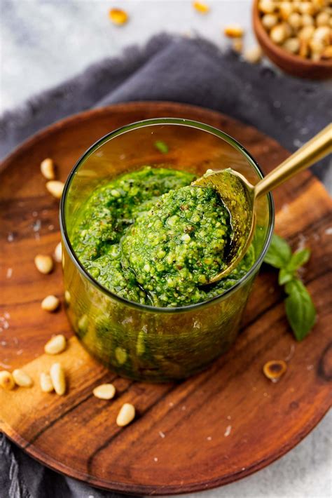 Basic Basil Pesto Sauce Recipe - dearcuisine.com