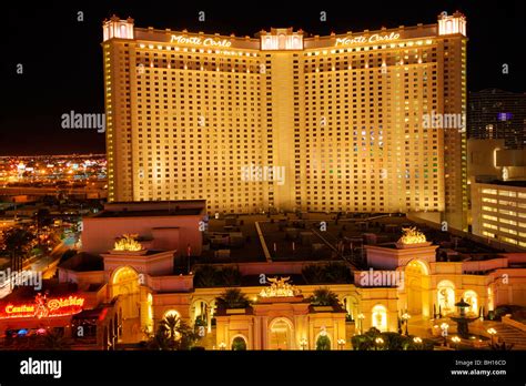 Monte Carlo Hotel and Casino, Las Vegas, Nevada Stock Photo - Alamy